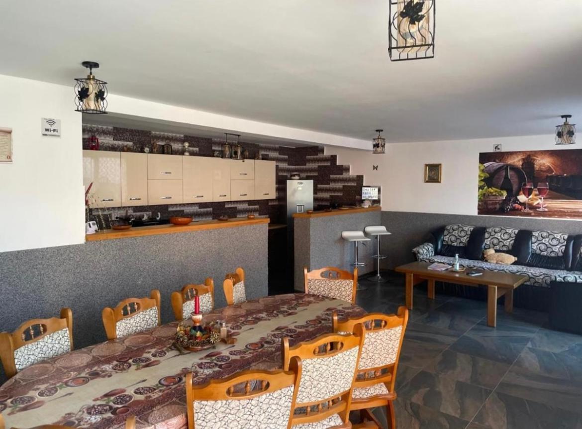 Apartament Casa Raraului Kimpulung Mołdawski Zewnętrze zdjęcie