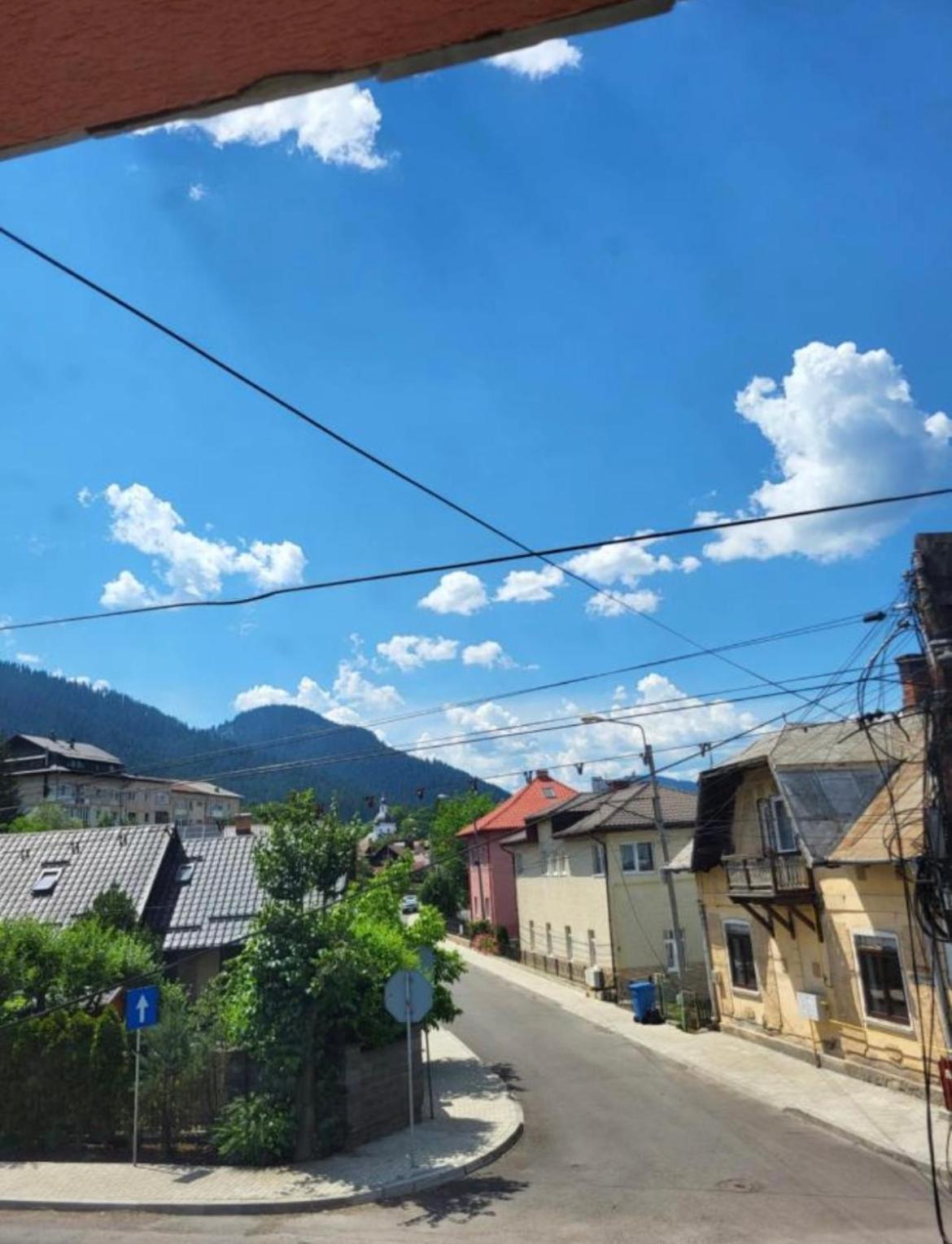 Apartament Casa Raraului Kimpulung Mołdawski Zewnętrze zdjęcie